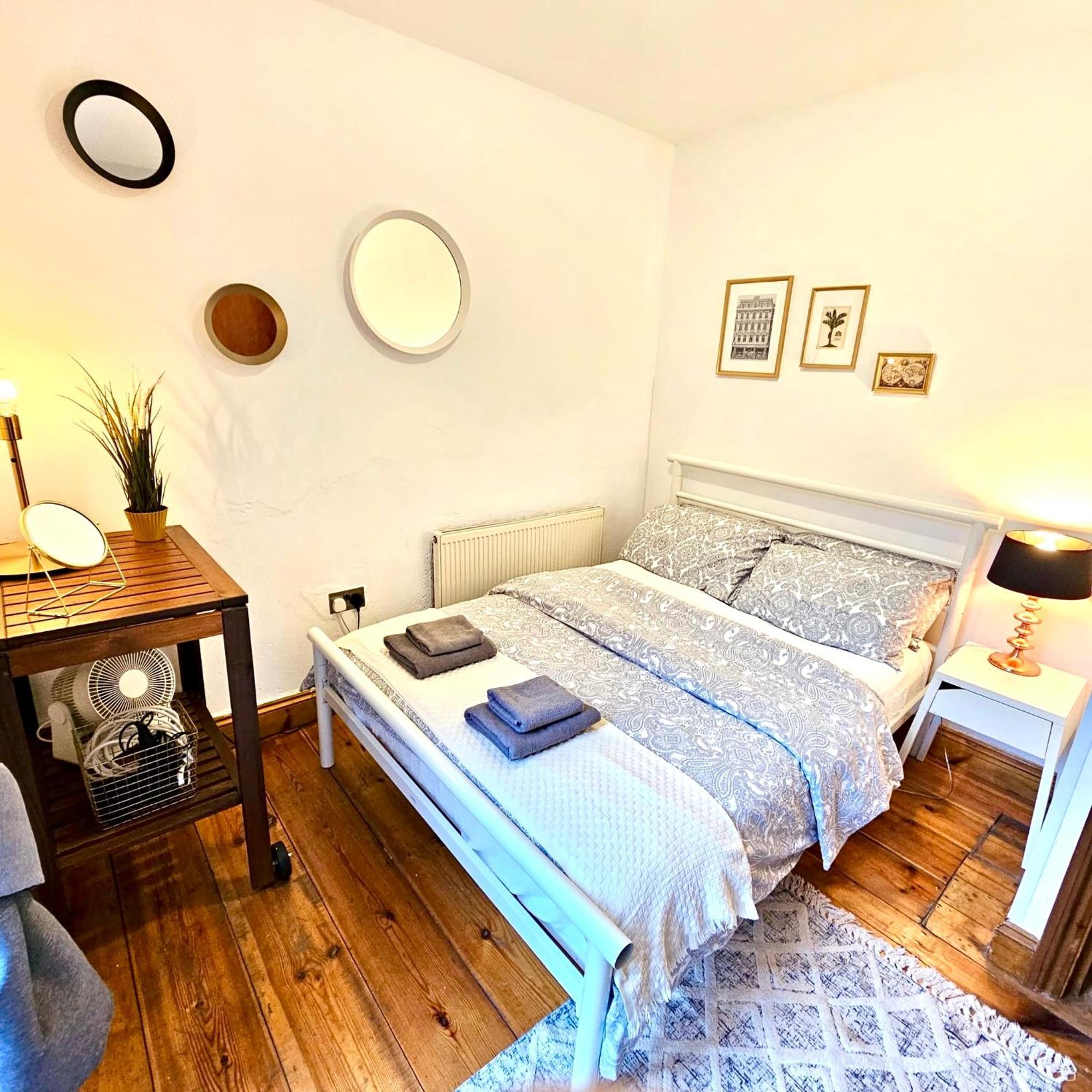 Lovely 1 Bed Apartment 2 Min To Station لندن المظهر الخارجي الصورة